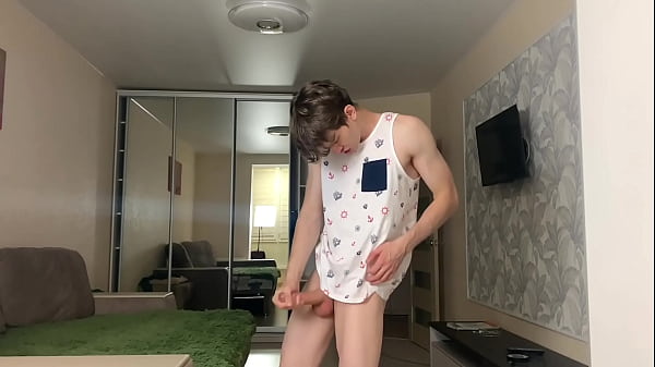 Dick Bouncing &amp_ i'_m Cumming on Singlet / Big Dick 23cm/ Uncut / Close-up /
