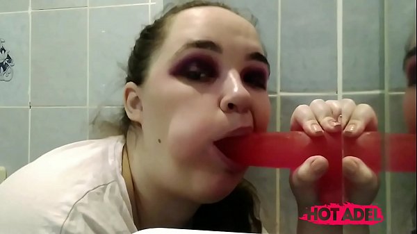 BBW stepsister when alone at home sucks and jerks off '_s dildo in the bathroom