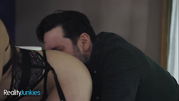 REALITYJUNKIES - Hottie Finally Gets Her Chance To Fuck Her Best Friend'_s Husband &amp_ She Can'_t Get Enough Of His Cock