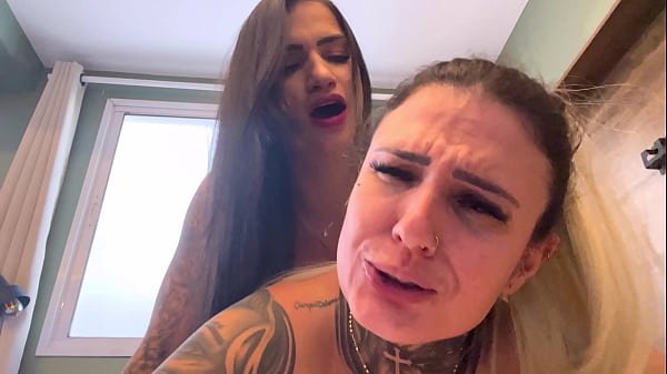 Wow, that hot fuck with the hot pussy! Pussy with pussy sucking a very wet ass ready to cum a lot in this ordeal with the throbbing dick