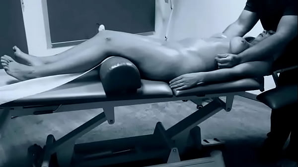 Playful Amysexxx makes tantra pleasure so horny that she ends up fingering him