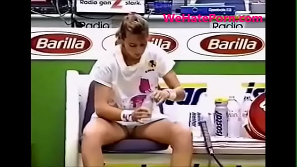Lots of Tennis upskirts from the 1990s
