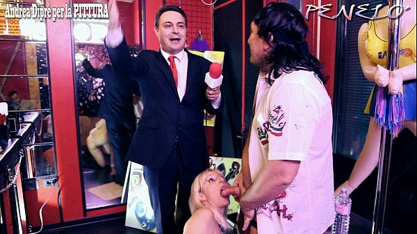 Painter who paints with cock presented by Andrea Dipr&egrave_